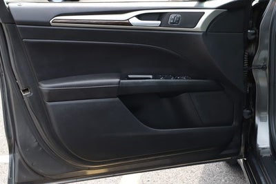 2015 Ford Fusion Hybrid SE