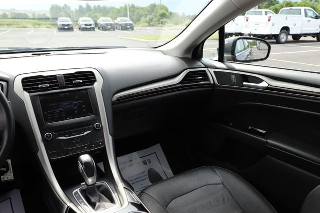 2015 Ford Fusion Hybrid SE