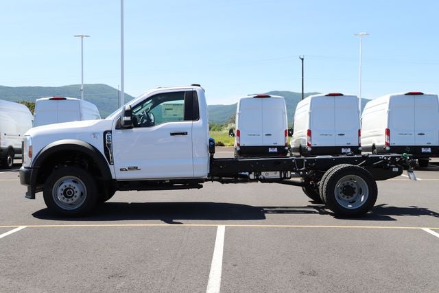 2026 Ford F-550SD DRW