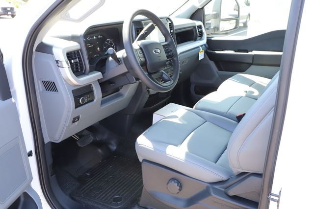 2026 Ford F-550SD DRW
