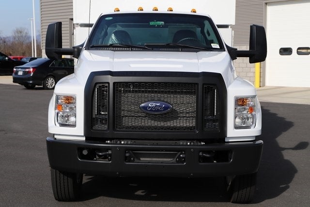 2025 Ford F-650SD Base