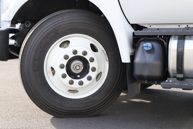 2025 Ford F-650SD Base