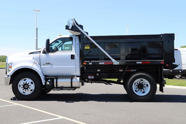 2027 Ford F-650SD Base