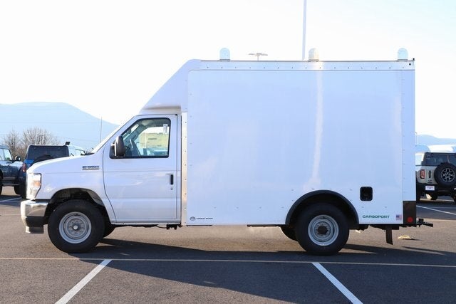 2026 Ford E-350SD Base Cutaway