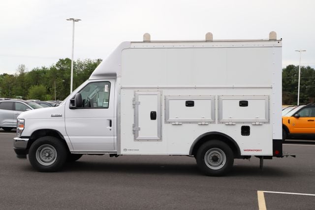 2027 Ford E-350SD Base Cutaway