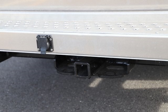 2026 Ford E-350SD Base Cutaway