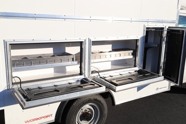 2026 Ford E-350SD Base Cutaway