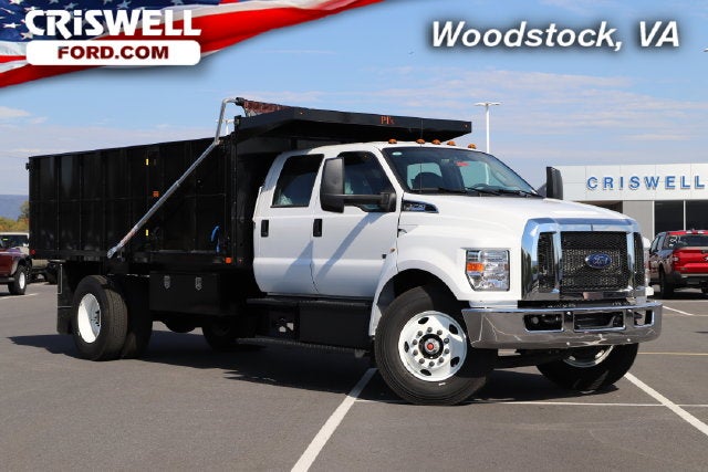 2027 Ford F-750SD Base