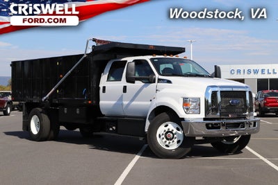 2027 Ford F-750SD Base