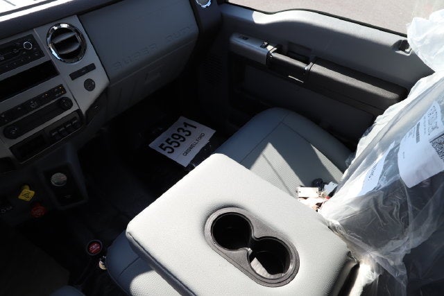 2027 Ford F-750SD Base