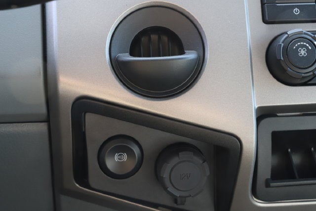 2027 Ford F-750SD Base