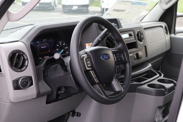 2027 Ford E-450SD Base DRW