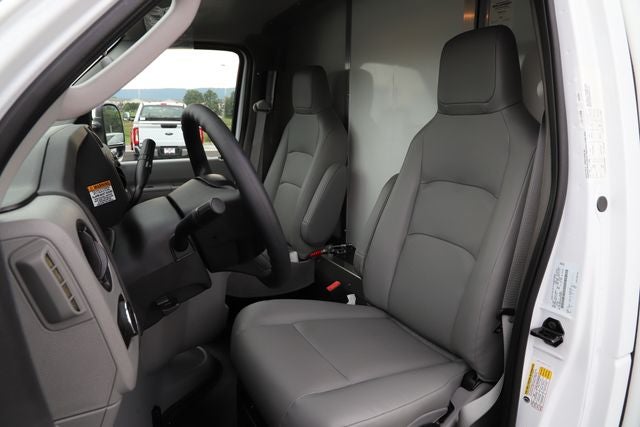 2027 Ford E-450SD Base DRW