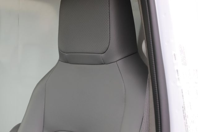 2027 Ford E-450SD Base DRW