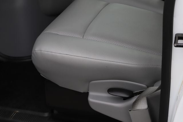 2027 Ford E-450SD Base DRW