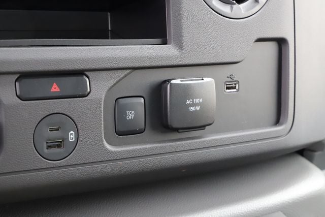 2027 Ford E-450SD Base DRW