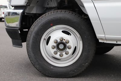 2027 Ford E-450SD Base DRW