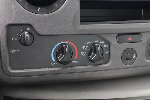 2027 Ford E-450SD Base DRW