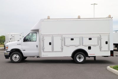 2027 Ford E-450SD Base DRW