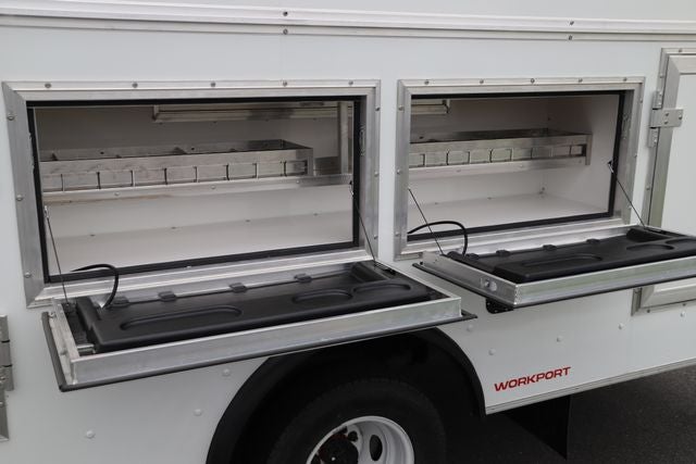 2027 Ford E-450SD Base DRW