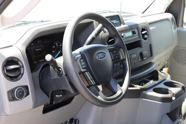 2027 Ford E-450SD Base DRW