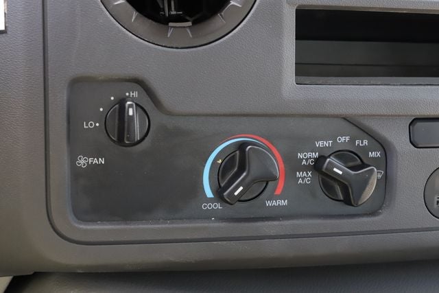 2027 Ford E-450SD Base DRW
