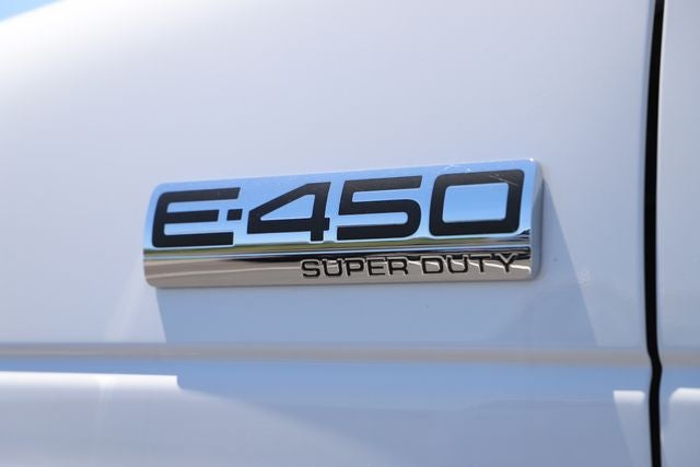 2027 Ford E-450SD Base DRW