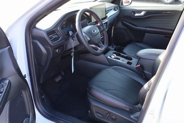 2026 Ford Escape Hybrid ST-Line Elite