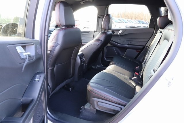 2026 Ford Escape Hybrid ST-Line Elite