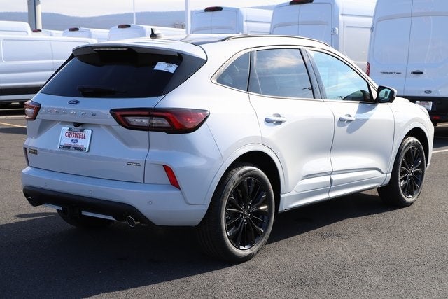 2026 Ford Escape Hybrid ST-Line Elite