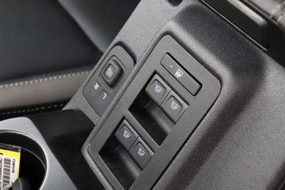 2026 Ford Bronco Outer Banks BRONCO DARK DRAIL PACKAGE