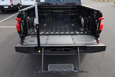 2025 Ford F-150 Lightning Platinum