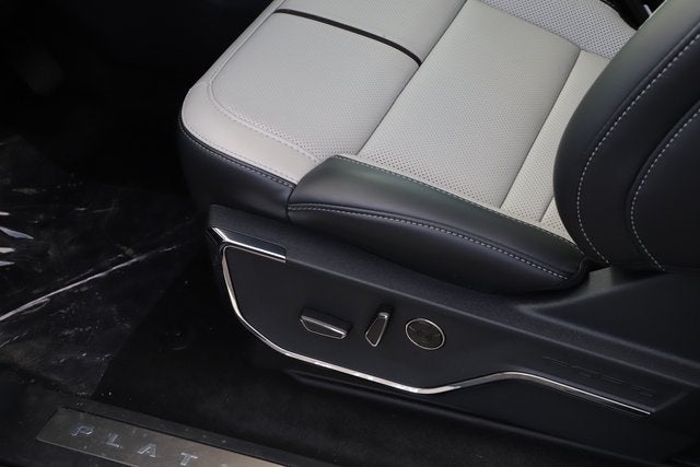 2025 Ford F-150 Lightning Platinum