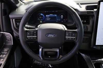 2025 Ford F-150 Lightning Platinum