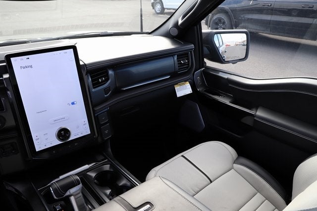 2025 Ford F-150 Lightning Platinum