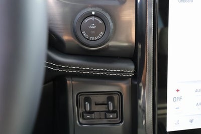 2025 Ford F-150 Lightning Platinum