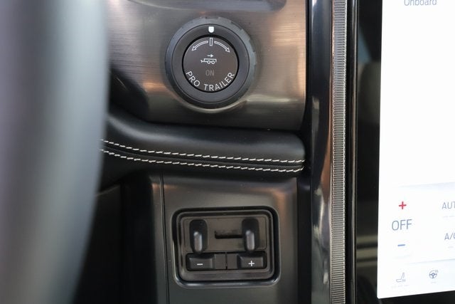 2025 Ford F-150 Lightning Platinum